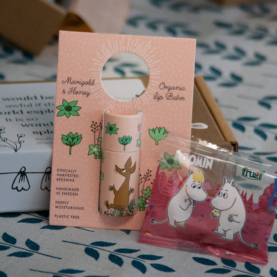 Moomin Bundle klíčenka + balzám na rty + gumídci