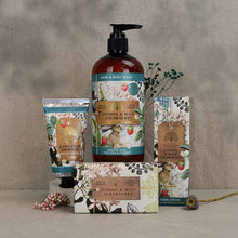  Dárkový set pro péči o ruce jasmín & lesní jahody - Anniversary Jasmine and Wild Strawberry Gift Box