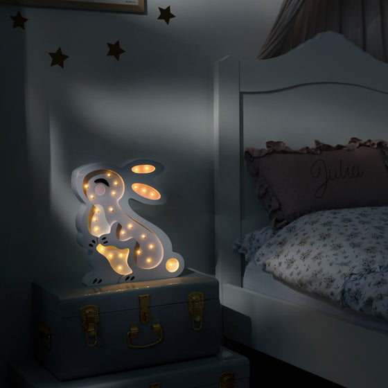 Dřevěná dětská LED lampička - králíček